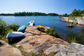 Small Boat Harbour - Country homes for sale and luxury real estate including horse farms and property in the Caledon and King City areas near Toronto
